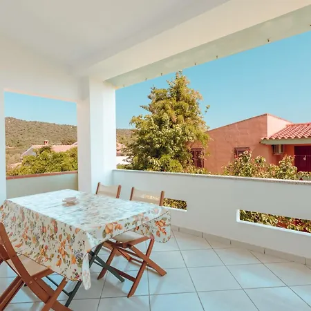 Casa Antonia: Bbq Parking Welcomely